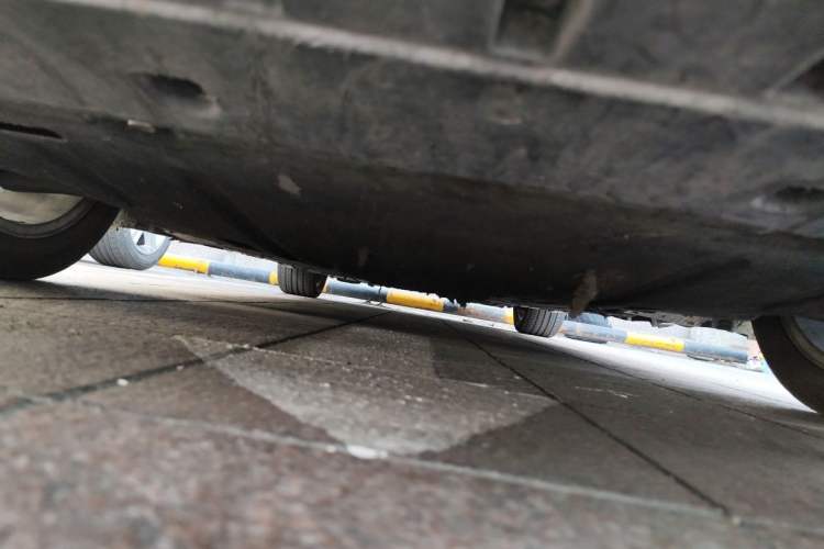 Used Ford Mondeo 2013 2.0L GTDi 200 Luxury Model Chassis Front