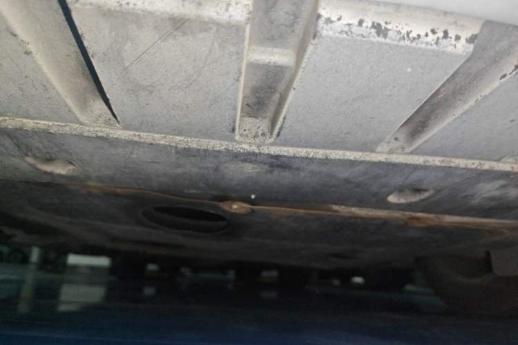 Used Ford Mondeo 2013 2.0L GTDi 200 Luxury Model Chassis Front