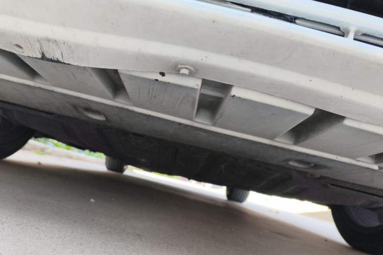 Used Ford Mondeo 2013 2.0L GTDi 200 Luxury Model Chassis Front