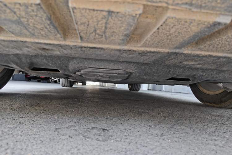 Used Ford Mondeo 2013 2.0L GTDi 200 Luxury Model Chassis Front