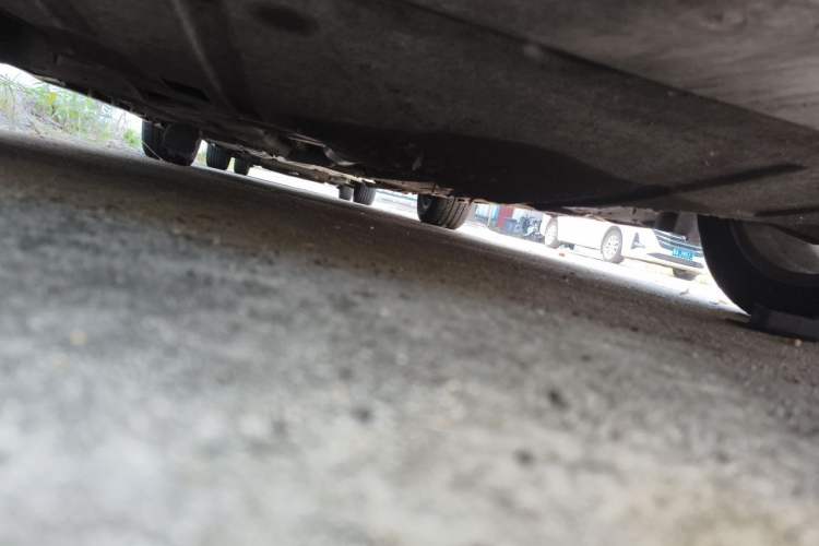 Used Ford Mondeo 2013 2.0L GTDi 200 Luxury Model Chassis Front