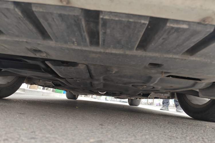 Used Ford Mondeo 2013 2.0L GTDi 200 Luxury Model Chassis Front