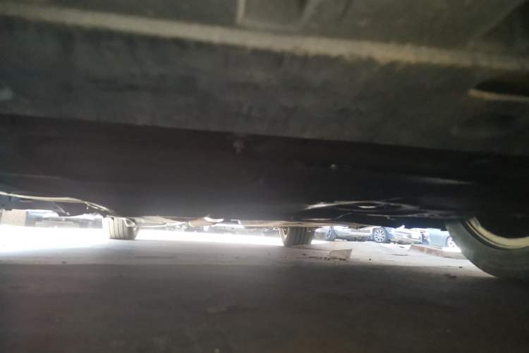 Used Ford Mondeo 2013 2.0L GTDi 200 Luxury Model Chassis Front