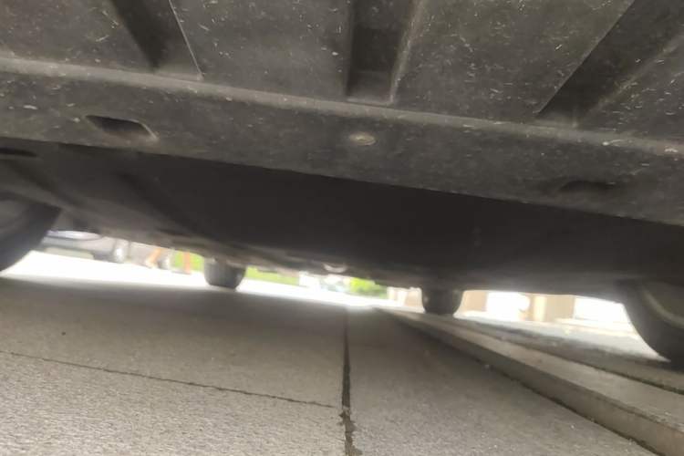 Used Ford Mondeo 2013 2.0L GTDi 200 Luxury Model Chassis Front