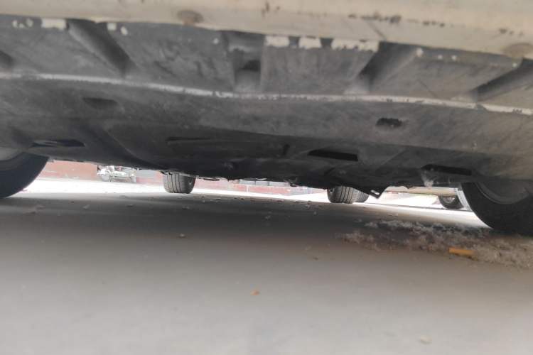 Used Ford Mondeo 2013 2.0L GTDi 200 Luxury Model Chassis Front