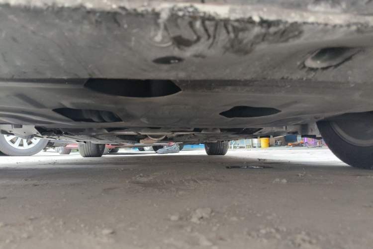Used Ford Mondeo 2013 2.0L GTDi 200 Fashion Edition Chassis Front