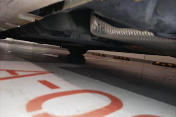 Used Ford Mondeo 2013 2.0L GTDi 200 Luxury Model Chassis Front Left