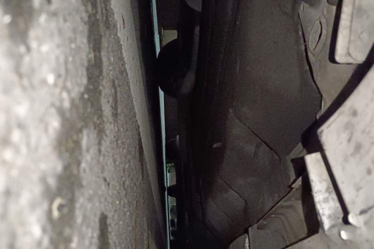 Used Ford Mondeo 2013 2.0L GTDi 200 Fashion Edition Chassis Front Left