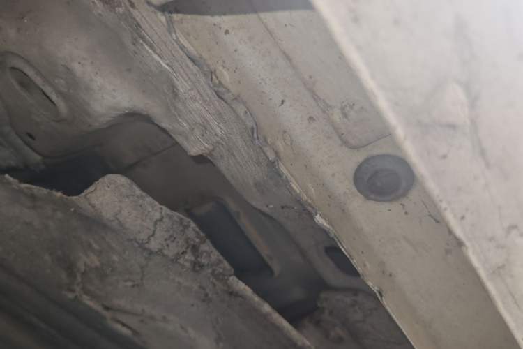 Used Ford Mondeo 2013 2.0L GTDi 200 Fashion Edition Chassis Front Left