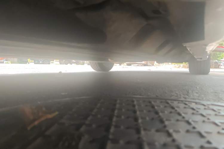 Used Ford Mondeo 2013 2.0L GTDi 200 Fashion Edition Chassis Front Left