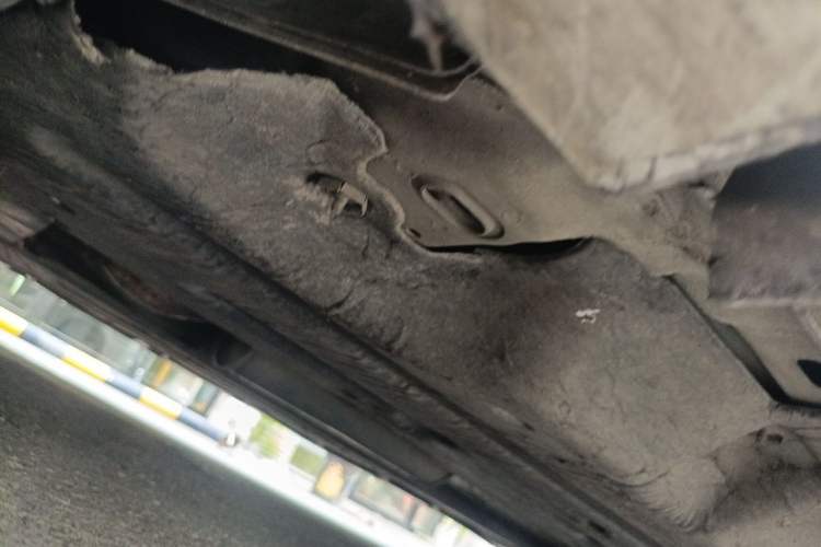 Used Ford Mondeo 2013 2.0L GTDi 200 Luxury Model Chassis Front Left