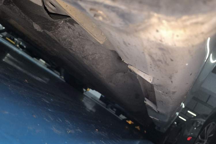 Used Ford Mondeo 2013 2.0L GTDi 200 Fashion Edition Chassis Front Left
