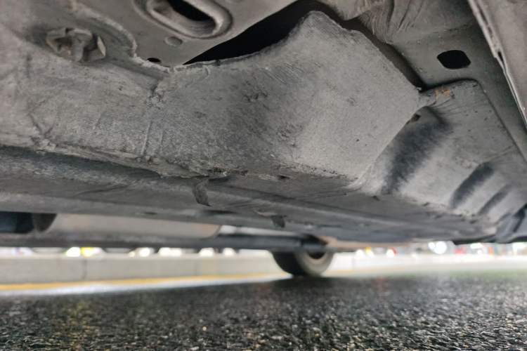 Used Ford Mondeo 2013 2.0L GTDi 200 Fashion Edition Chassis Front Left