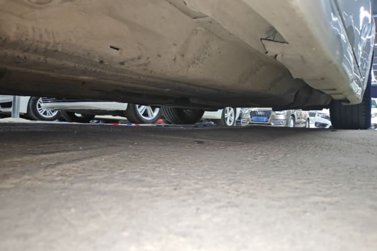 Used Ford Mondeo 2013 2.0L GTDi240 Flagship Edition Chassis Front Left