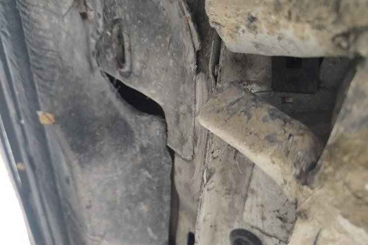 Used Ford Mondeo 2013 2.0L GTDi240 Luxury Sport Model Chassis Front Left