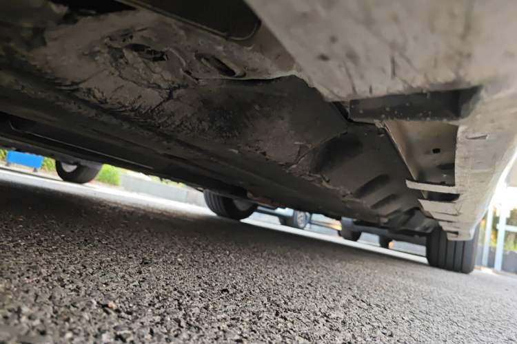 Used Ford Mondeo 2013 2.0L GTDi 200 Fashion Edition Chassis Front Left