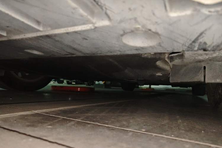 Used Ford Mondeo 2013 2.0L GTDi 200 Fashion Edition Chassis Front Left