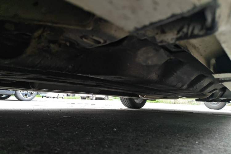 Used Ford Mondeo 2013 2.0L GTDi 200 Fashion Edition Chassis Front Left