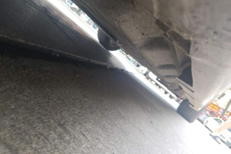 Used Ford Mondeo 2013 2.0L GTDi 200 Fashion Edition Chassis Front Left
