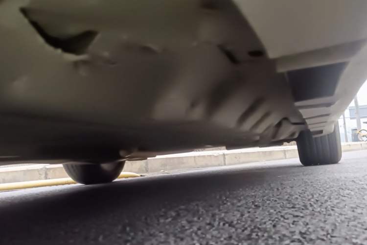 Used Ford Mondeo 2013 2.0L GTDi 200 Luxury Model Chassis Front Left