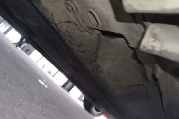 Used Ford Mondeo 2013 2.0L GTDi 200 Luxury Model Chassis Front Left