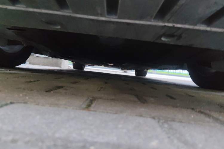 Used Ford Mondeo 2013 2.0L GTDi 200 Fashion Edition Chassis Front