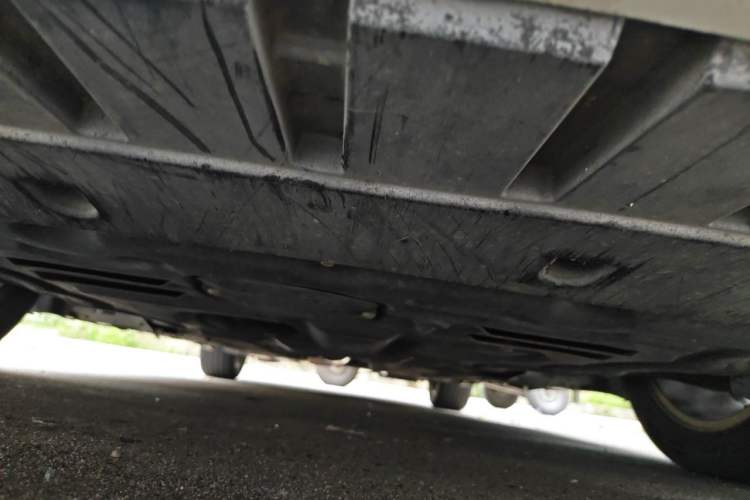 Used Ford Mondeo 2013 2.0L GTDi 200 Fashion Edition Chassis Front