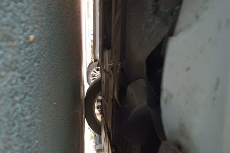 Used Ford Mondeo 2013 2.0L GTDi 200 Luxury Model Chassis Front Right