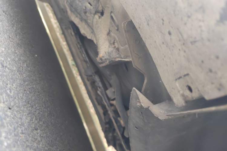 Used Ford Mondeo 2013 2.0L GTDi 200 Fashion Edition Chassis Front Right
