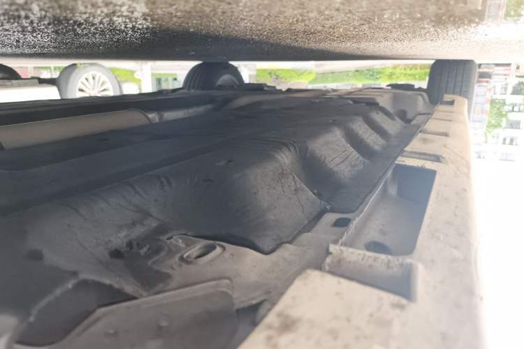 Used Ford Mondeo 2013 2.0L GTDi 200 Fashion Edition Chassis Front Right