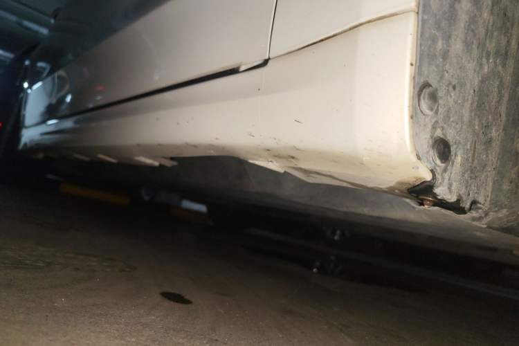 Used Ford Mondeo 2013 2.0L GTDi 200 Fashion Edition Chassis Front Right