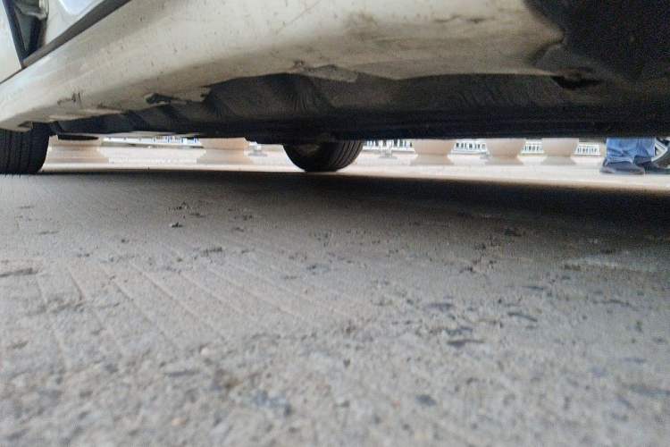 Used Ford Mondeo 2013 2.0L GTDi 200 Fashion Edition Chassis Front Right