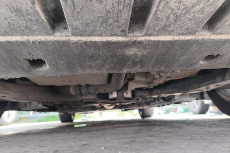 Used Ford Mondeo 2013 2.0L GTDi 200 Fashion Edition Chassis Front