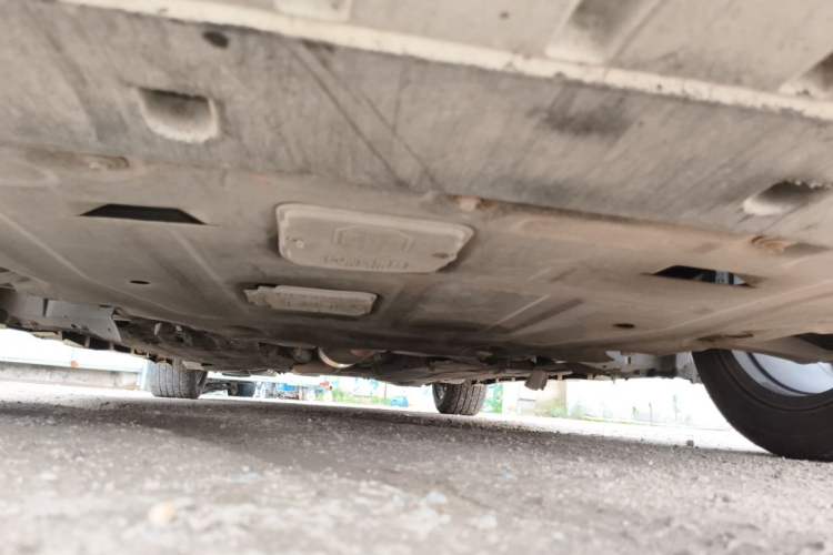 Used Ford Mondeo 2013 2.0L GTDi 200 Fashion Edition Chassis Front