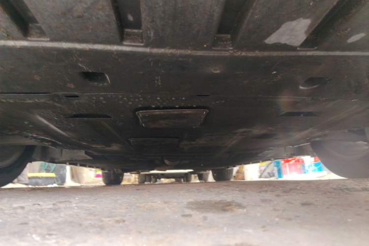 Used Ford Mondeo 2013 2.0L GTDi 200 Fashion Edition Chassis Front