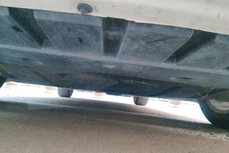 Used Ford Mondeo 2013 2.0L GTDi 200 Fashion Edition Chassis Front