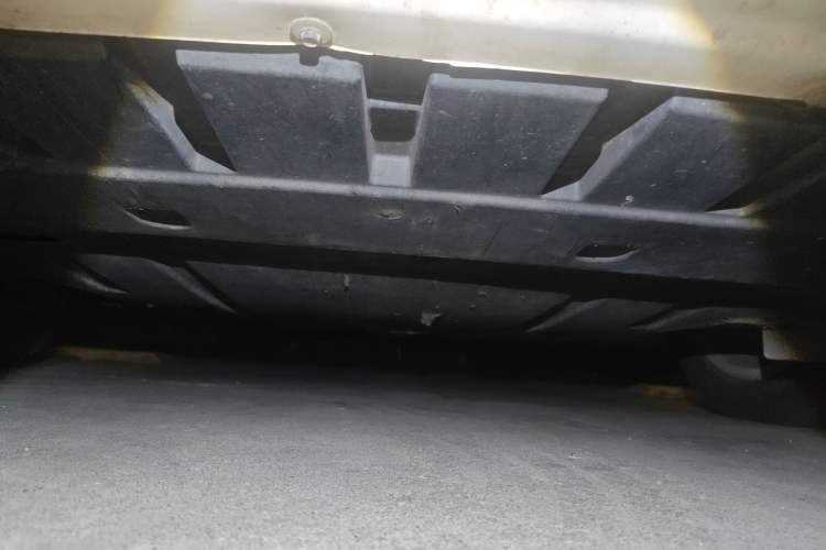 Used Ford Mondeo 2013 2.0L GTDi 200 Luxury Model Chassis Front