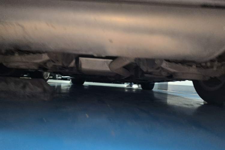 Used Ford Mondeo 2013 2.0L GTDi 200 Fashion Edition Chassis Rear