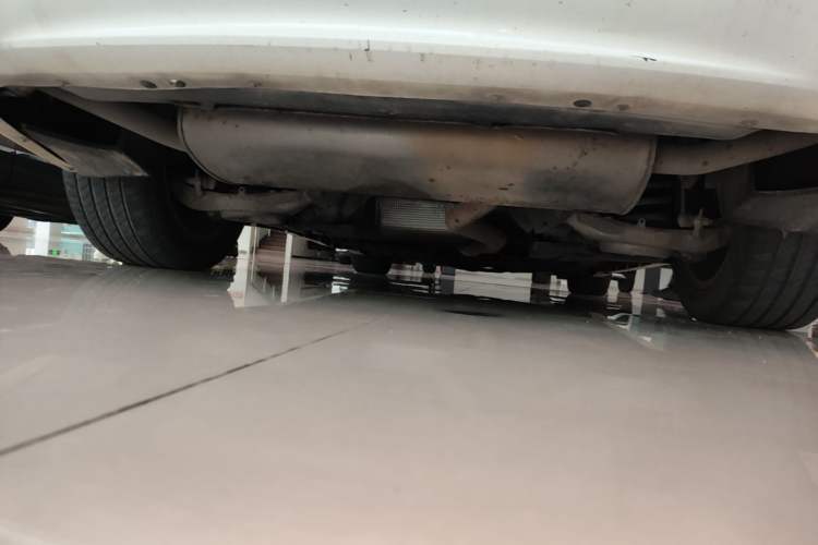 Used Ford Mondeo 2013 2.0L GTDi 200 Fashion Edition Chassis Rear