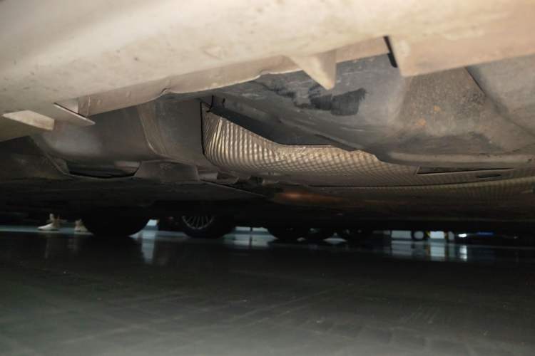 Used Ford Mondeo 2013 2.0L GTDi 200 Luxury Model Chassis Rear Left