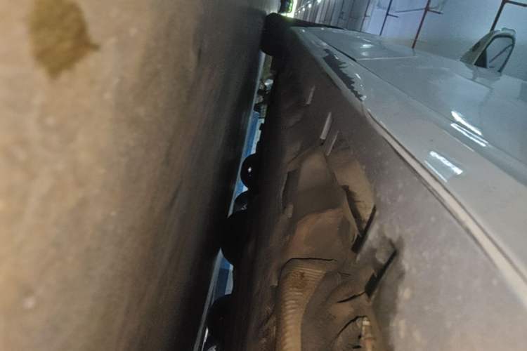 Used Ford Mondeo 2013 2.0L GTDi 200 Fashion Edition Chassis Rear Left
