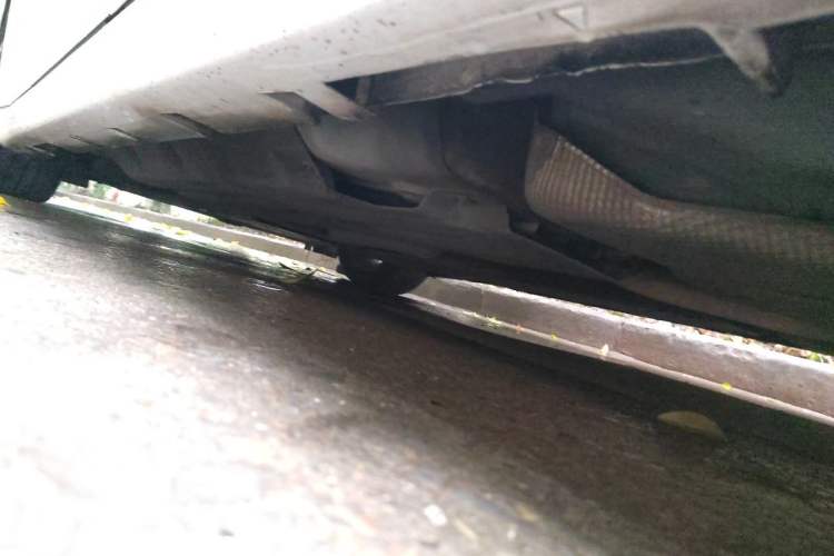 Used Ford Mondeo 2013 2.0L GTDi 200 Fashion Edition Chassis Rear Left