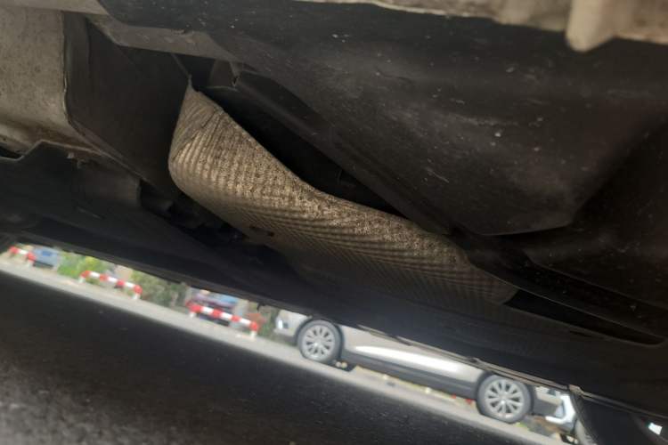 Used Ford Mondeo 2013 2.0L GTDi 200 Fashion Edition Chassis Rear Left