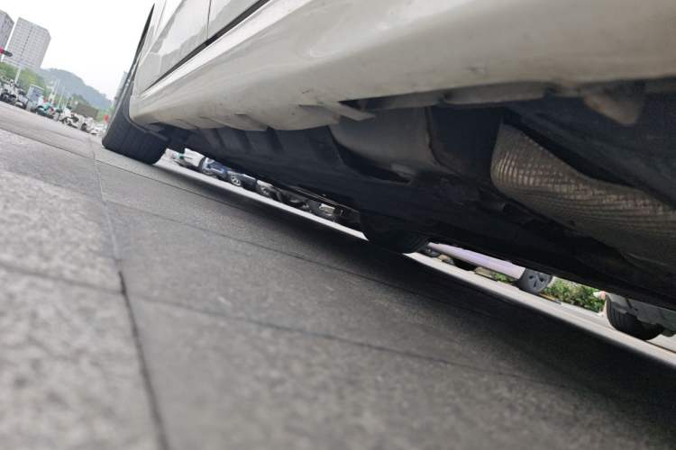 Used Ford Mondeo 2013 2.0L GTDi 200 Luxury Model Chassis Rear Left