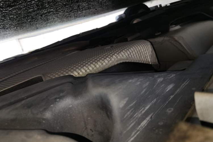 Used Ford Mondeo 2013 2.0L GTDi 200 Luxury Model Chassis Rear Left