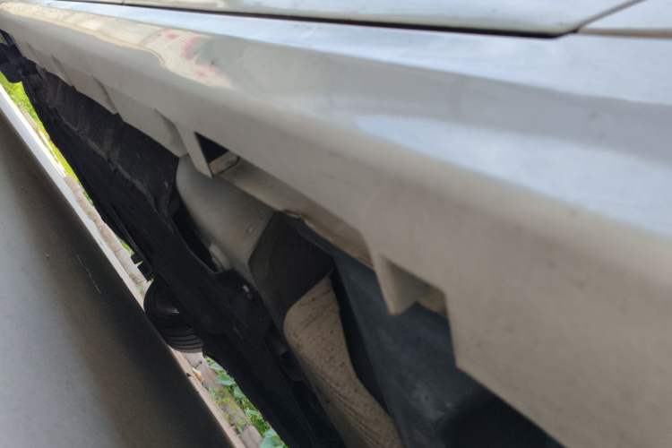 Used Ford Mondeo 2013 2.0L GTDi 200 Luxury Model Chassis Rear Left