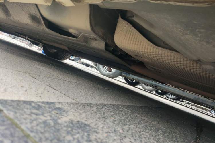Used Ford Mondeo 2013 2.0L GTDi 200 Fashion Edition Chassis Rear Left