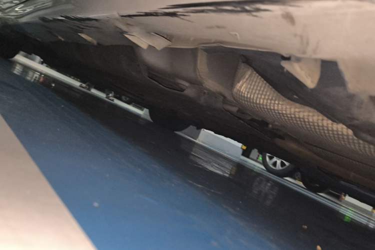 Used Ford Mondeo 2013 2.0L GTDi 200 Fashion Edition Chassis Rear Left