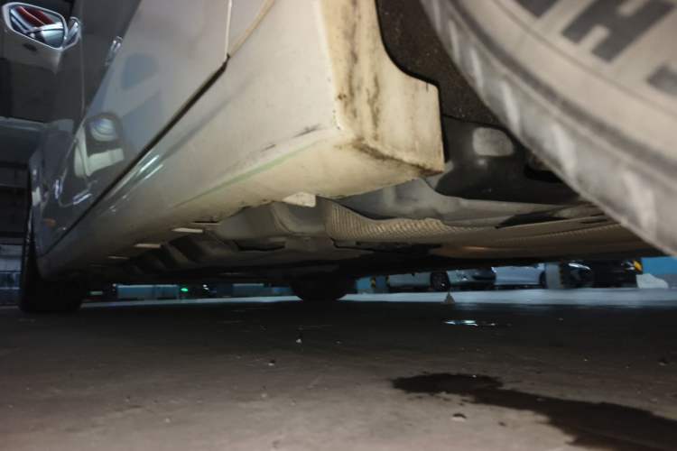 Used Ford Mondeo 2013 2.0L GTDi 200 Luxury Model Chassis Rear Left