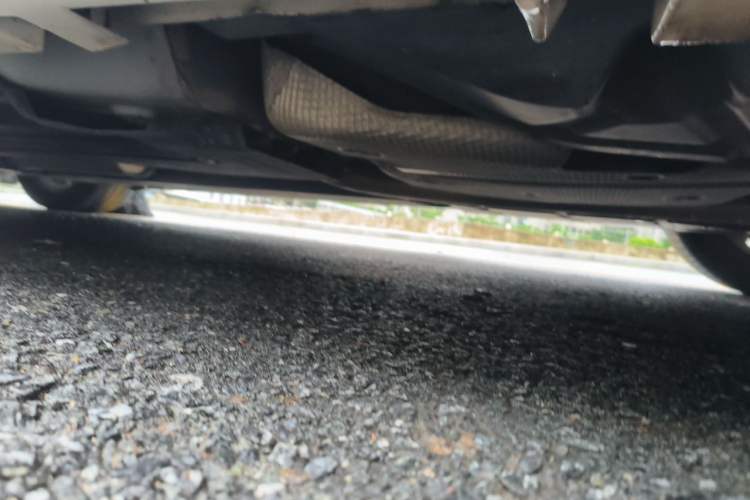 Used Ford Mondeo 2013 2.0L GTDi 200 Luxury Model Chassis Rear Left